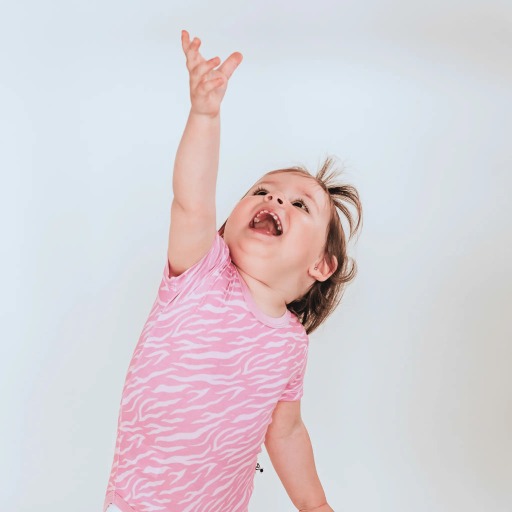 Body - Pink Tiger Bambusz Patentos Rövid Ujjú Body